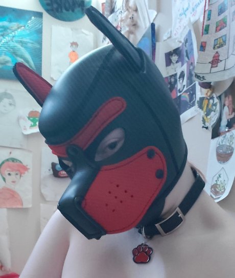 Nacktes geleaktes OnlyFans-Foto von Puppy Slut