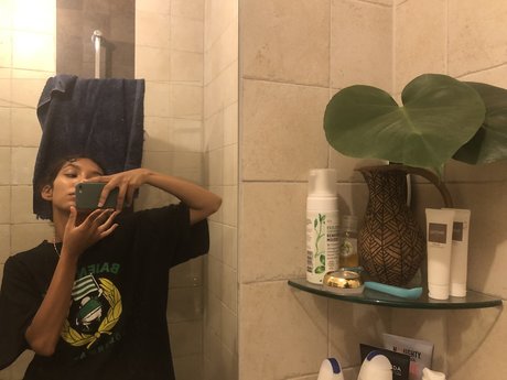 Nacktes geleaktes OnlyFans-Foto von V Era I Nez P Rtfors