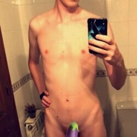 Nacktes geleaktes OnlyFans-Foto von Privatehard