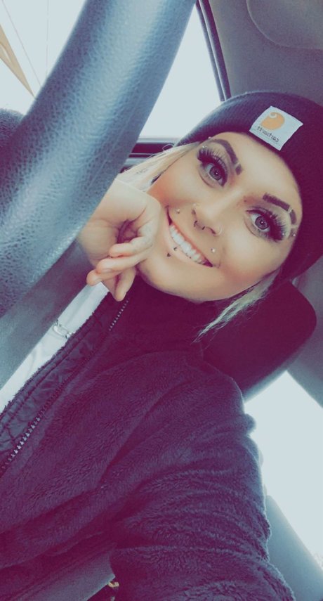 Nacktes geleaktes OnlyFans-Foto von Priscilla Rowe