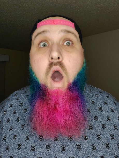 Nacktes geleaktes OnlyFans-Foto von Chubby Tattoo Dad