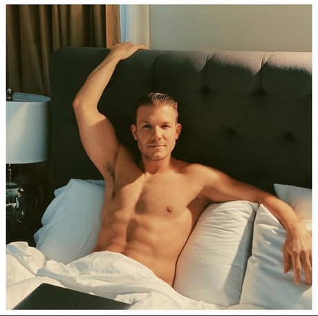 Nacktes geleaktes OnlyFans-Foto von Codey Steele No Ppv