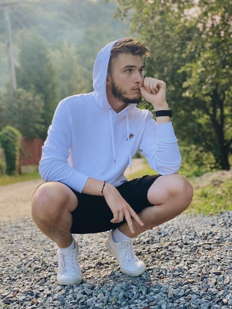 Nacktes geleaktes OnlyFans-Foto von Mihai2087