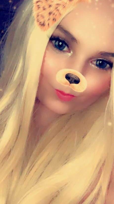 Nacktes geleaktes OnlyFans-Foto von Diva