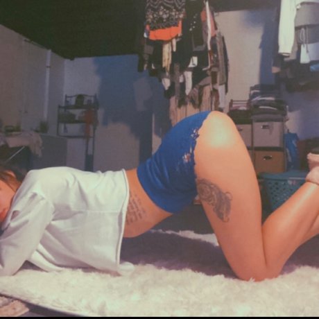 Nacktes geleaktes OnlyFans-Foto von Rain Rylee