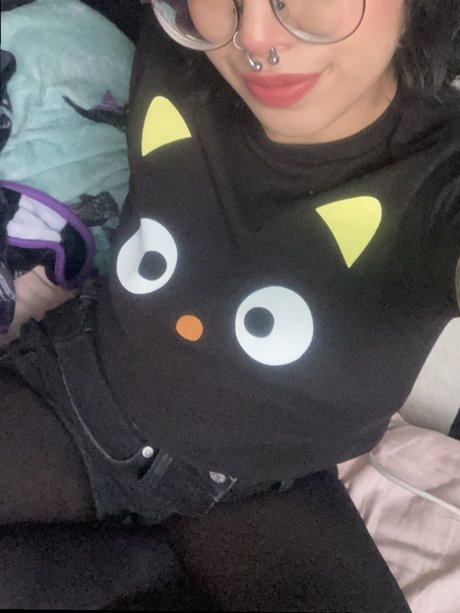 Nacktes geleaktes OnlyFans-Foto von Kitty