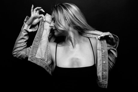 Nacktes geleaktes OnlyFans-Foto von Laure Courtellemont Exclusive