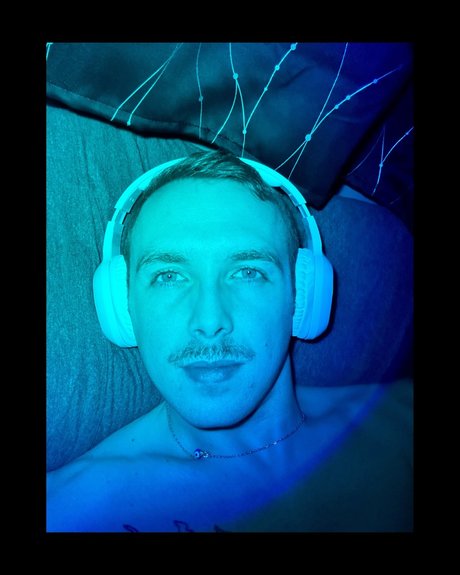 Nacktes geleaktes OnlyFans-Foto von Rogue Taurus