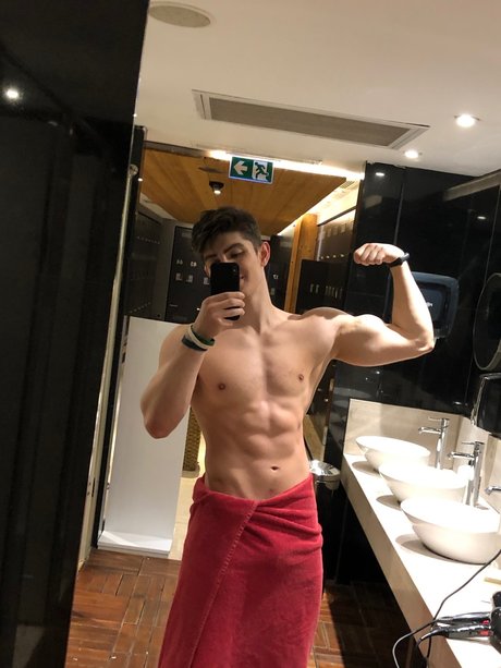 Nacktes geleaktes OnlyFans-Foto von Rdvan Taytan