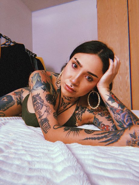 Nacktes geleaktes OnlyFans-Foto von Laura