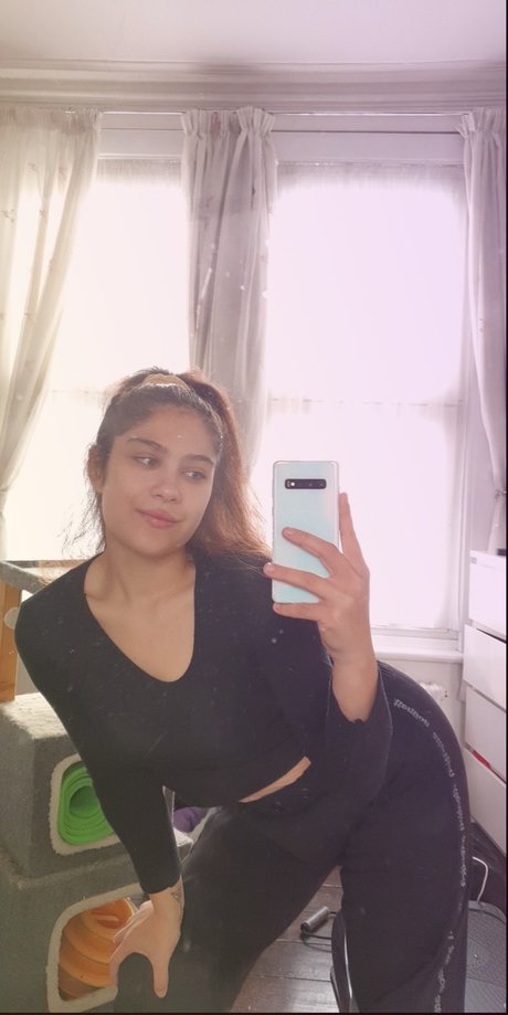 Nacktes geleaktes OnlyFans-Foto von Sabina
