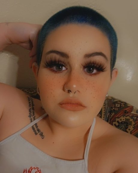 Nacktes geleaktes OnlyFans-Foto von Ryleigh