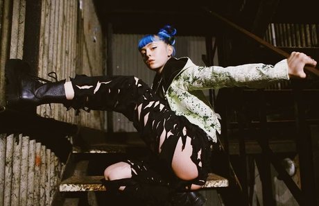 Nacktes geleaktes OnlyFans-Foto von Ashnikko
