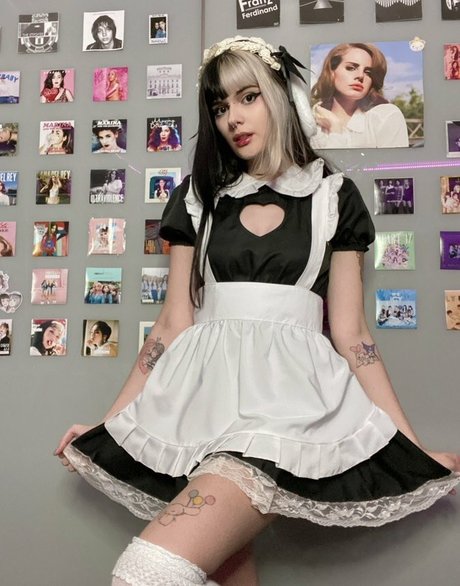 Nacktes geleaktes OnlyFans-Foto von Cherry Bella