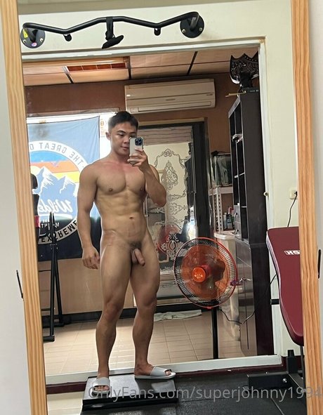 Nacktes geleaktes OnlyFans-Foto von Superjohnny1994