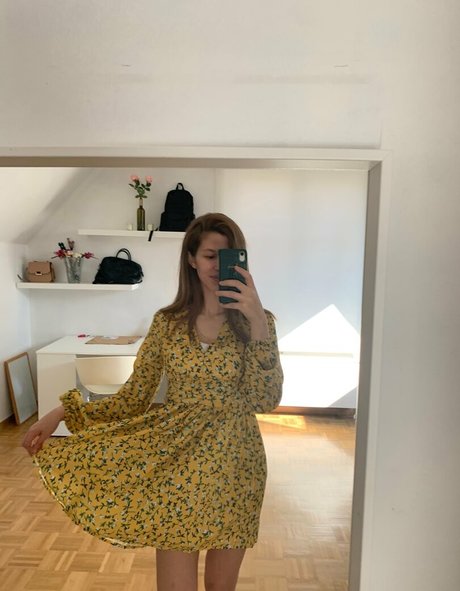 Nacktes geleaktes OnlyFans-Foto von Lovvejane