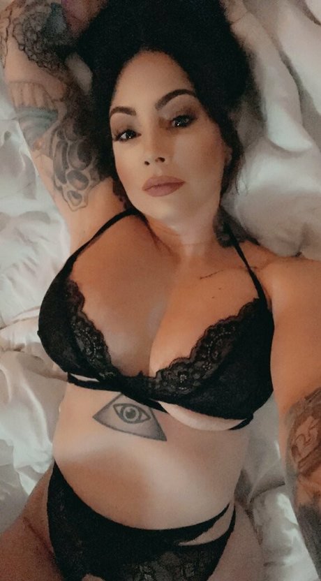 Nacktes geleaktes OnlyFans-Foto von Angelbabie