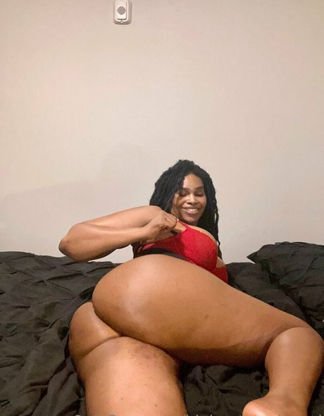 Nacktes geleaktes OnlyFans-Foto von Bigbootytechnerd
