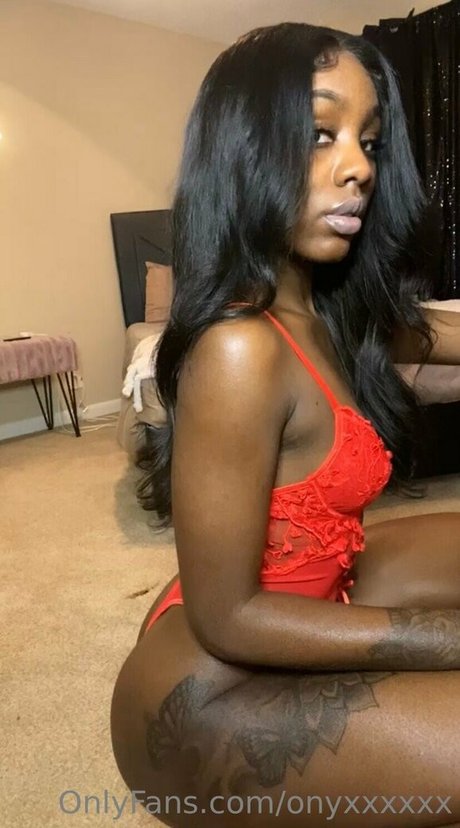 Nacktes geleaktes OnlyFans-Foto von Onyxxxxxx