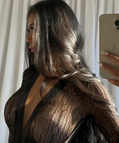Nacktes geleaktes OnlyFans-Foto von Goldgypsy