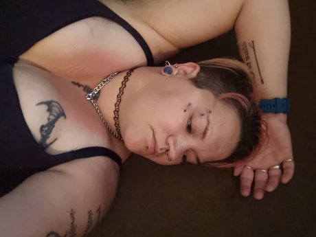 Nacktes geleaktes OnlyFans-Foto von Satania