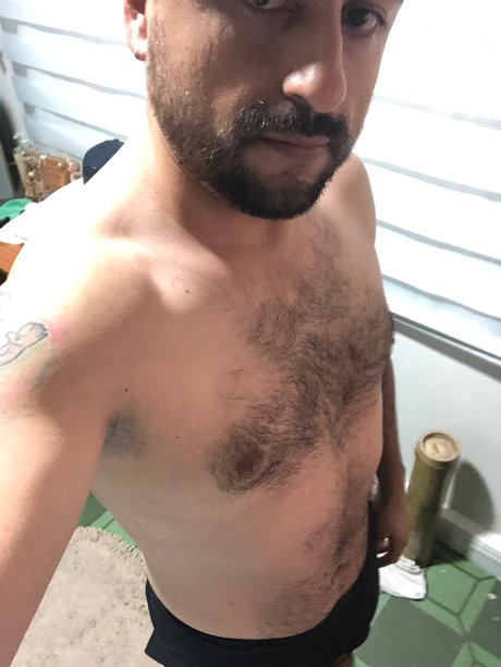 Nacktes geleaktes OnlyFans-Foto von Luifer