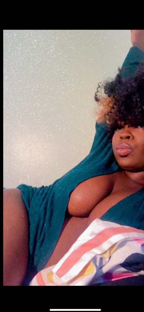 Nacktes geleaktes OnlyFans-Foto von Ros