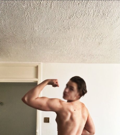 Nacktes geleaktes OnlyFans-Foto von Mrs