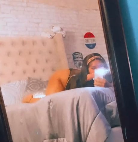 Nacktes geleaktes OnlyFans-Foto von Chanel