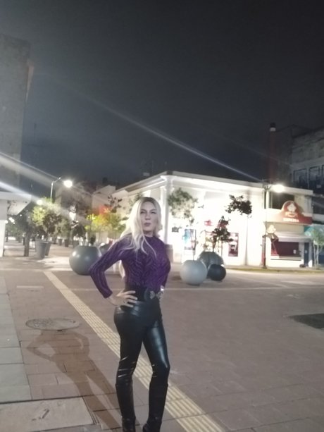 Nacktes geleaktes OnlyFans-Foto von Ale Cassandra Maya