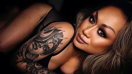  Ts Isis Magiqelle  Top 6 