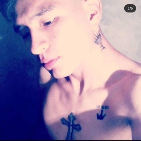 Nacktes geleaktes OnlyFans-Foto von Abraham