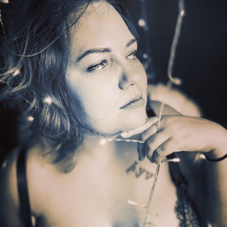 Nacktes geleaktes OnlyFans-Foto von Allie