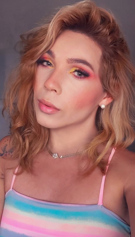 Nacktes geleaktes OnlyFans-Foto von Pequena Vnus