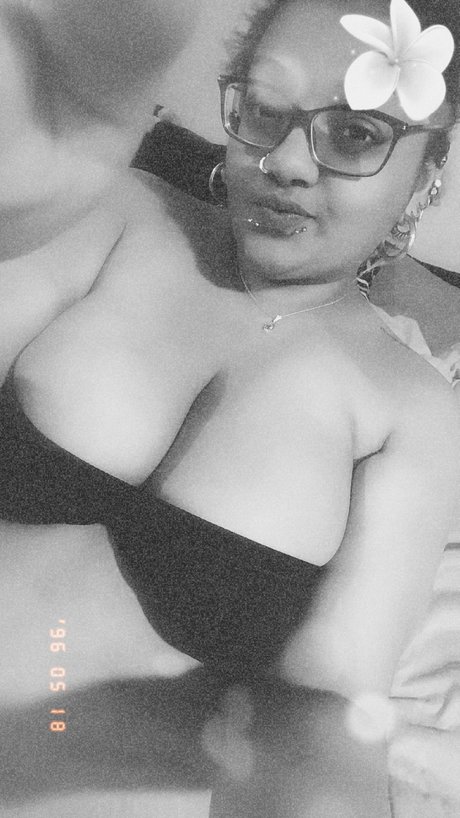 Nacktes geleaktes OnlyFans-Foto von Gt Queenn