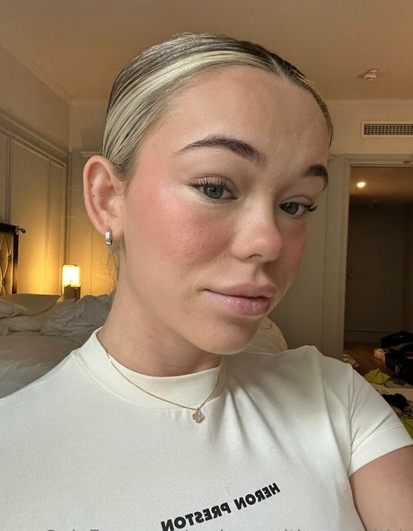 Makeupwithmeredithh
