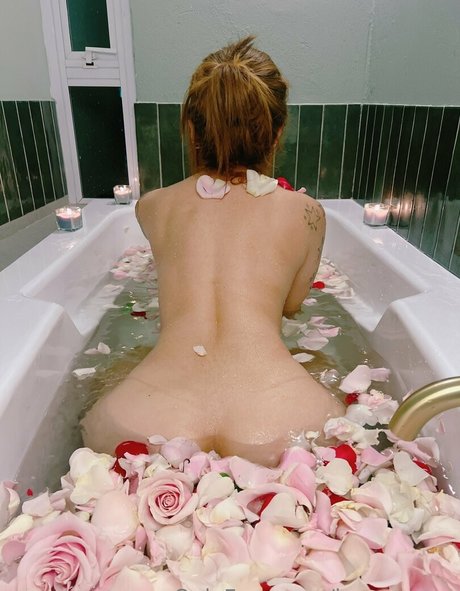 Nacktes geleaktes OnlyFans-Foto von Jessyasuan