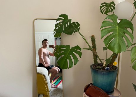 Nacktes geleaktes OnlyFans-Foto von Tomofportland