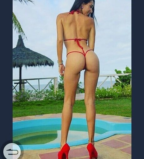 Nacktes geleaktes OnlyFans-Foto von Scarleth Team