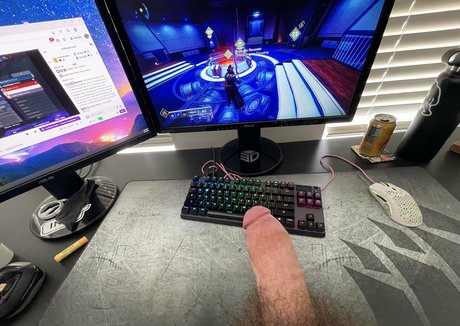 Nacktes geleaktes OnlyFans-Foto von Heyitskalen