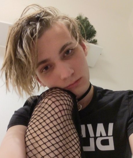 Nacktes geleaktes OnlyFans-Foto von Luna 