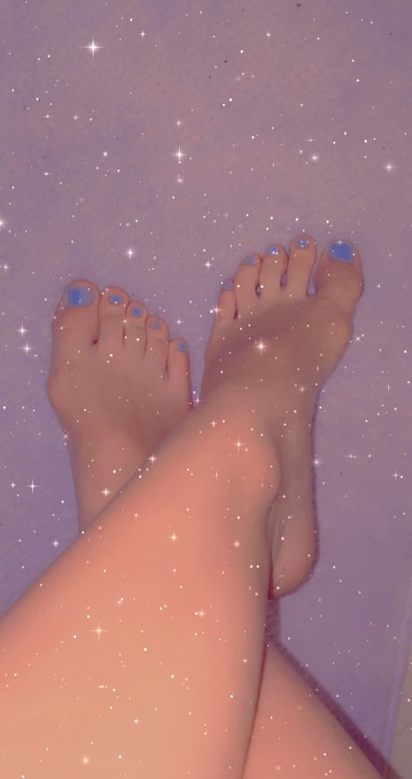 Nacktes geleaktes OnlyFans-Foto von Lolalusts