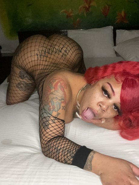 Nacktes geleaktes OnlyFans-Foto von R E D 