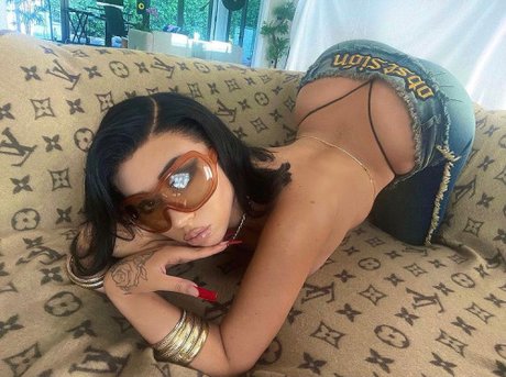 Nacktes geleaktes OnlyFans-Foto von Mata Verano