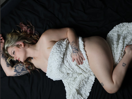 Nacktes geleaktes OnlyFans-Foto von Luna  