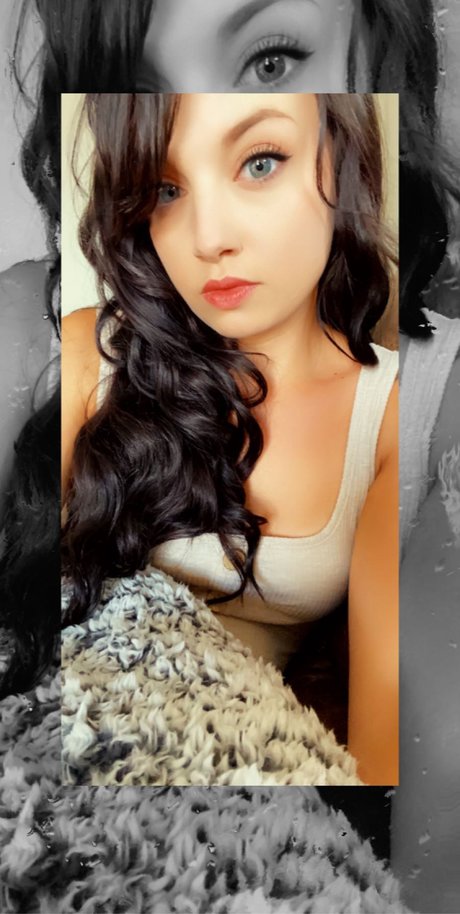 Nacktes geleaktes OnlyFans-Foto von Nicole