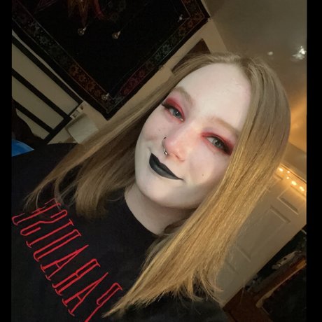 Nacktes geleaktes OnlyFans-Foto von Lillie Gillespie