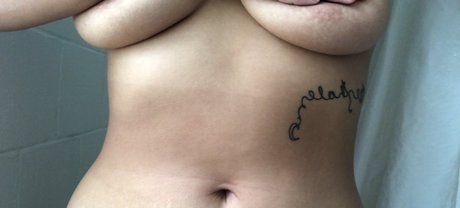 Nacktes geleaktes OnlyFans-Foto von Bri