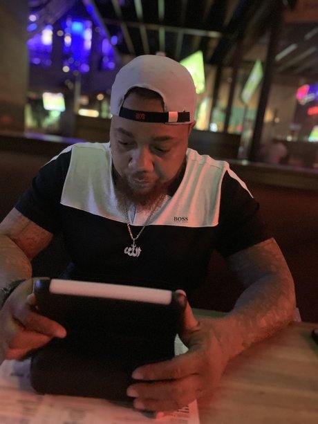 Nacktes geleaktes OnlyFans-Foto von Ogdastragdaddy