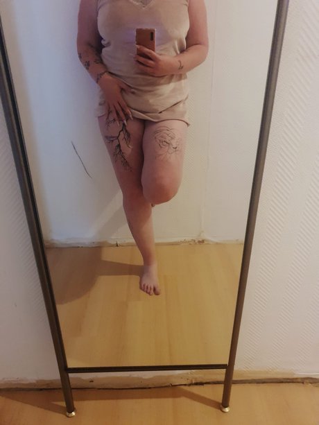 Nacktes geleaktes OnlyFans-Foto von Pimpi